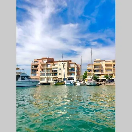 Le Panoramique Cap D'agde Διαμέρισμα *